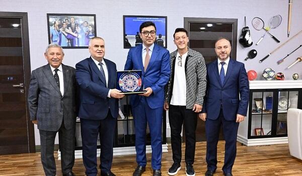 Minister Farid Gayibov receives Mesut Ozil