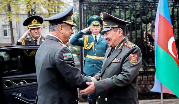 Azerbaijan Defense Minister meets with Kyrgyz counterpart