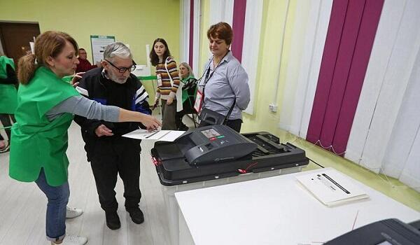 Erməni və azərbaycanlılar Gürcüstanda bu partiyanı seçdi