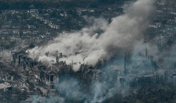 Rusların Donetskdəki mövqeləri darmadağın edildi - Video