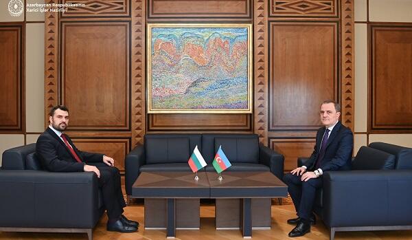 Jeyhun Bayramov meets with Bulgarian FM