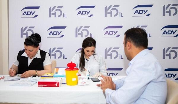 ADY əməkdaşları qanvermə aksiyasında iştirak etdi - Foto
