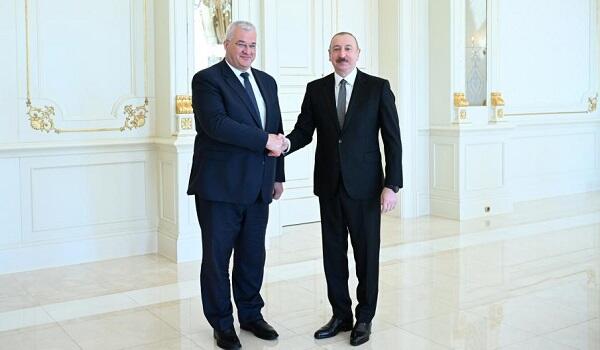 Ильхам Алиев принял главу МИД Украины