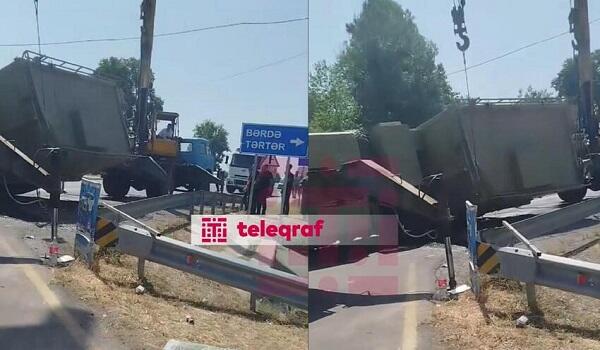 Ordumuza məxsus yük maşını aşdı - Foto