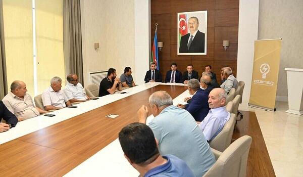 “Azərişıq” nümayəndələri Xızıda sahibkarlarla görüşdü