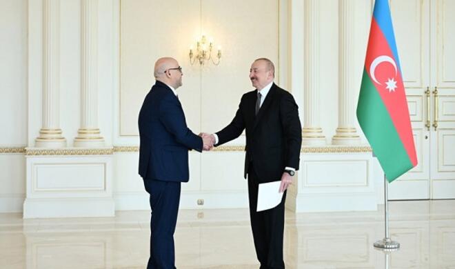 Ilham Aliyev receives credentials of new 2 ambassadors