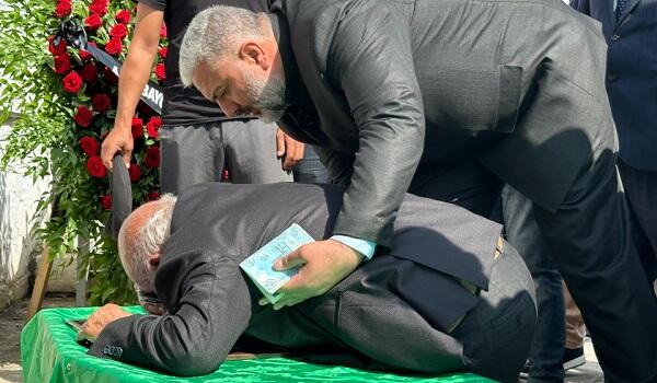 Rusiyada amansızlıqla öldürülən qardaşlar dəfn edildi - Foto