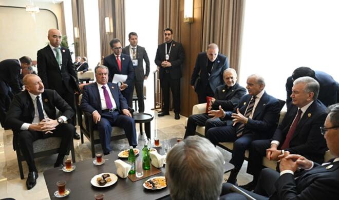 Xankəndiyə toplaşan liderlərin səmimi görüntüləri