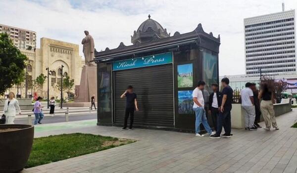 "28 May" metrosunun yaxınlığındakı köşk götürüldü