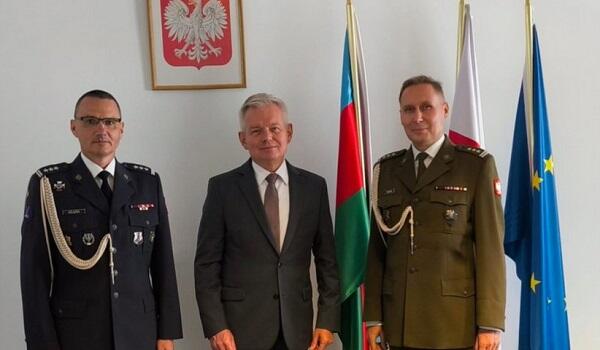 Polşa onu Azərbaycana hərbi attaşe göndərdi