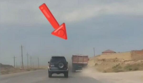“KamAZ” sürücüsü yolda avtoşluq etdi – Anbaan video