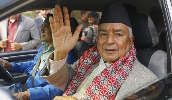 Nepal prezidenti də istefa verdi