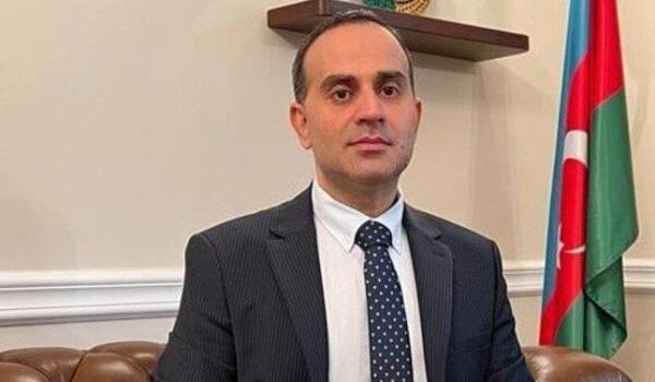 Səfirimizin katibəsindən qeyri-qanuni uşağı var? - Foto