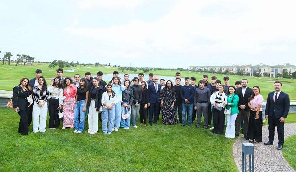 “Əmanətə Sədaqət” layihəsinin yeni iştirakçıları ilə görüş keçirildi