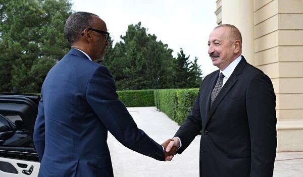 Ruanda prezidentinin rəsmi qarşılanma mərasimi oldu